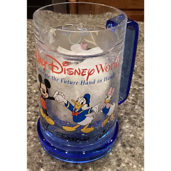 Walt Disney World 2000 Celebrate The Future Hand in Hand Thermoserv Mug - Picture 8 of 9
